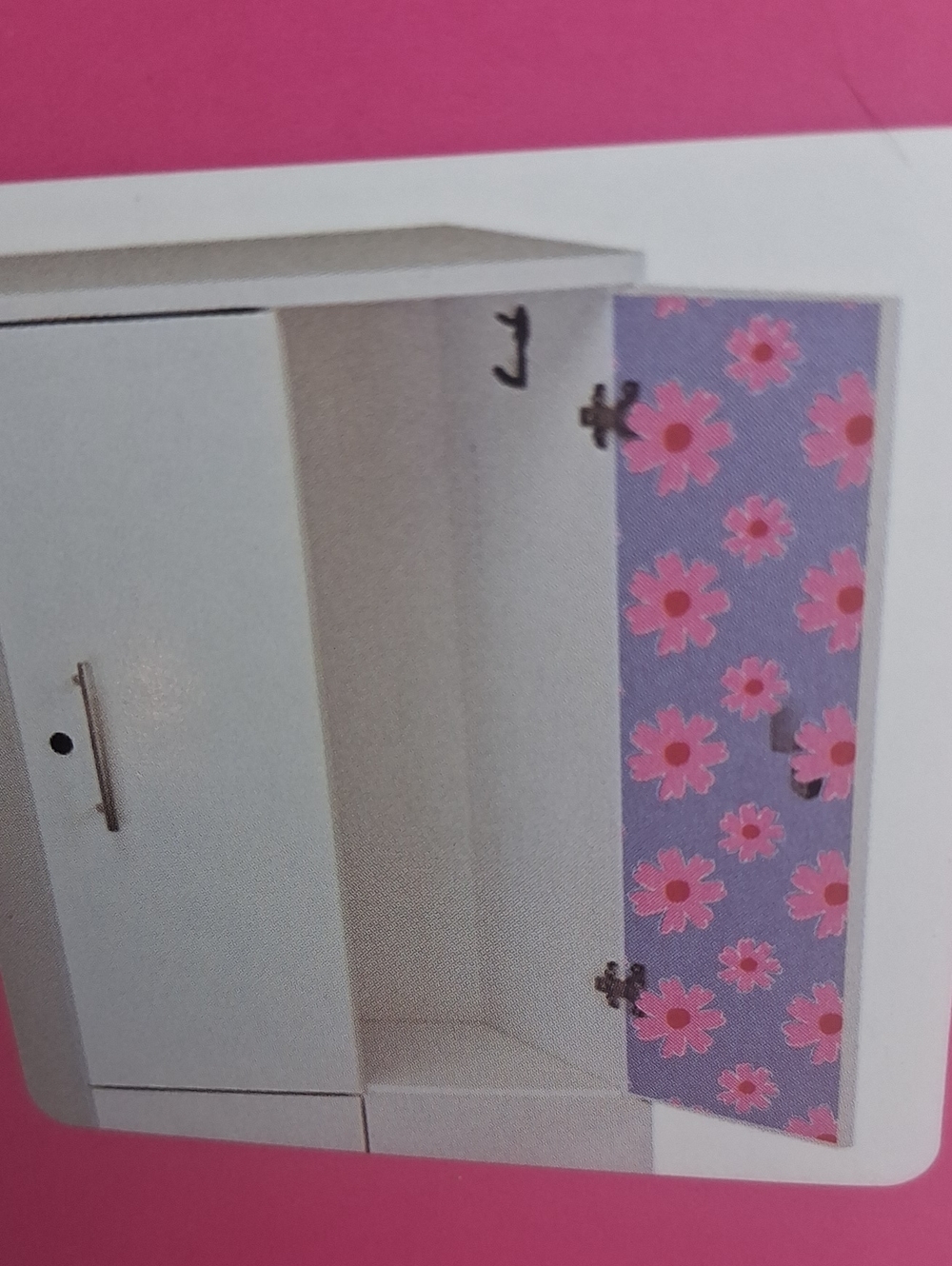Daisy Print Magnetic Locker Wallpaper - 12 In × 36 In Roll